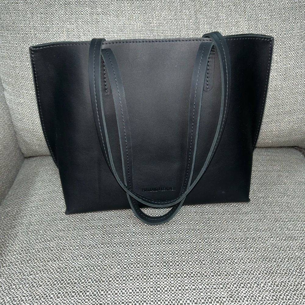 Portland Leather Goods Medium August Tote -Black